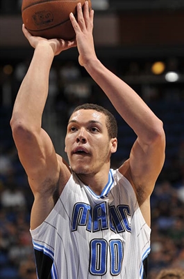 Aaron Gordon Poster 3398362