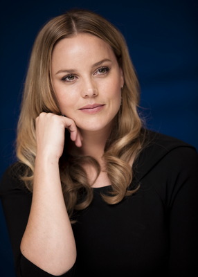 Abbie Cornish Poster 2248013