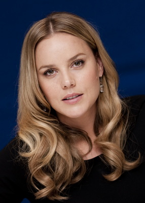 Abbie Cornish Poster 2248021