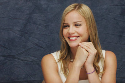 Abbie Cornish Poster 2290891