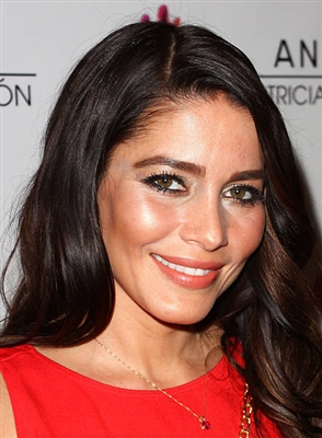 Adriana Leon Poster 3698293