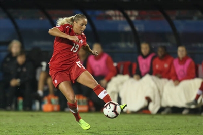 Adriana Leon Poster 3698294