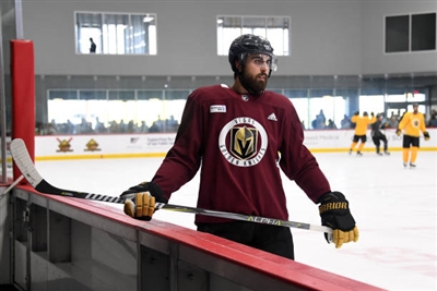 Alex Tuch Poster 3568662