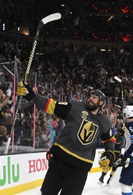 Alex Tuch Poster 3568717