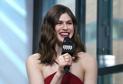 Alexandra Daddario Poster 2970085