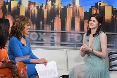 Alexandra Daddario Poster 3256334