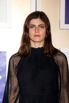 Alexandra Daddario Poster 3840960
