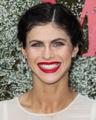Alexandra Daddario Poster 3840980