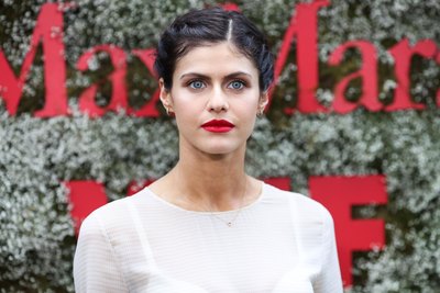 Alexandra Daddario Poster 3841085