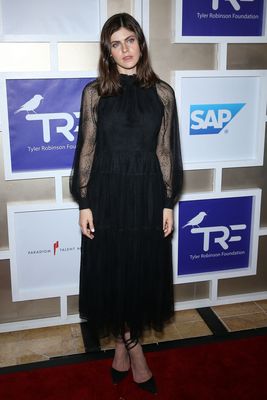 Alexandra Daddario Poster 3841086