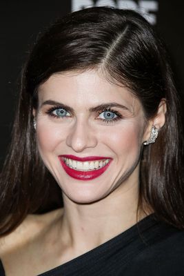Alexandra Daddario Poster 3881251
