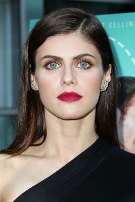 Alexandra Daddario Poster 3881269