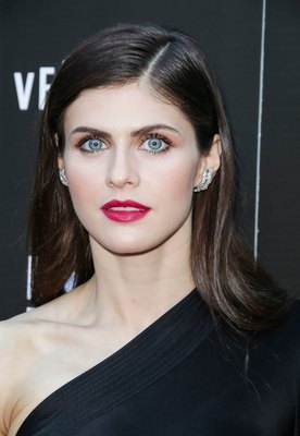 Alexandra Daddario Poster 3881297