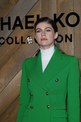 Alexandra Daddario Poster 3928685