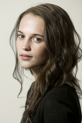 Alicia Vikander Poster 2124701