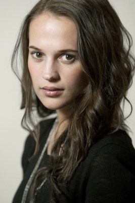 Alicia Vikander Poster 2124707