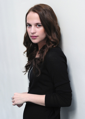 Alicia Vikander Poster 2124708