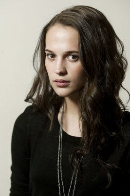 Alicia Vikander Poster 2124709