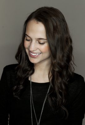 Alicia Vikander Poster 2124717