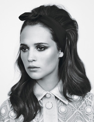 Alicia Vikander Poster 2476179