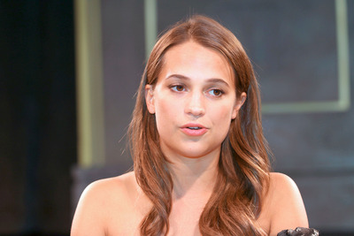 Alicia Vikander Poster 2614676