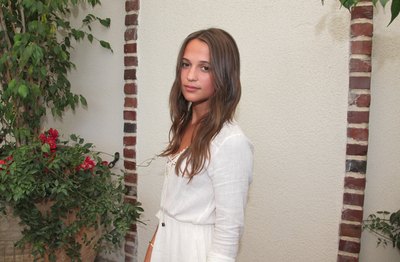 Alicia Vikander Poster 2614680