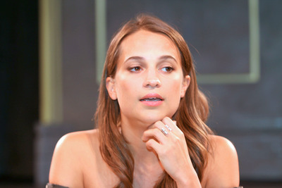 Alicia Vikander Poster 2614682