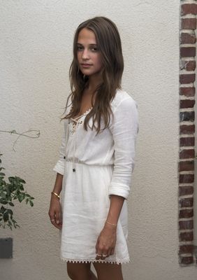 Alicia Vikander Poster 2626080