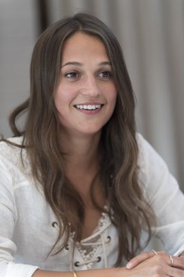 Alicia Vikander Poster 2626090