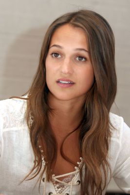 Alicia Vikander Poster 2626101