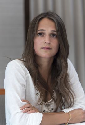 Alicia Vikander Poster 2626102
