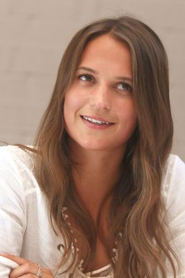 Alicia Vikander Poster 2626113
