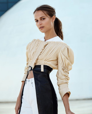 Alicia Vikander Poster 2700469