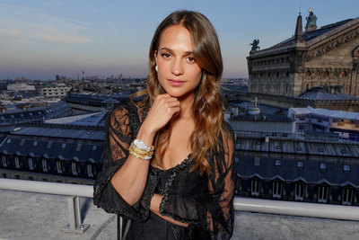 Alicia Vikander Poster 2730539