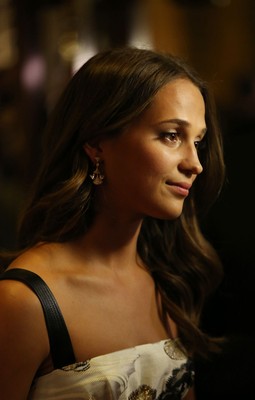 Alicia Vikander Poster 2768882