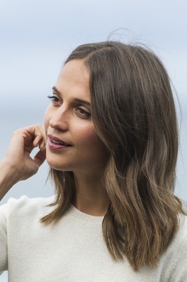 Alicia Vikander Poster 2768951