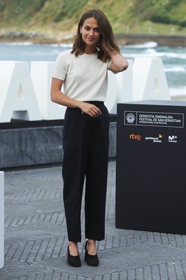 Alicia Vikander Poster 2768989
