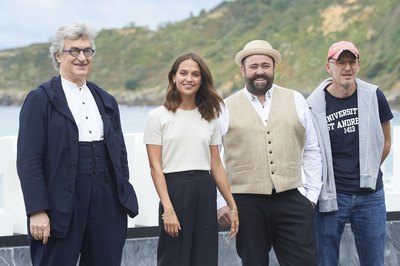 Alicia Vikander Poster 2769112