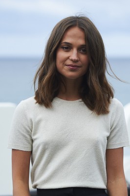 Alicia Vikander Poster 2769172