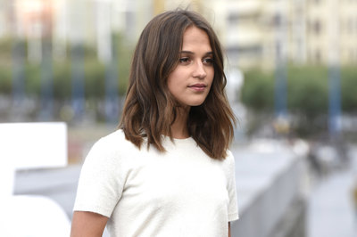 Alicia Vikander Poster 2814880