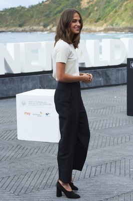 Alicia Vikander Poster 2815107