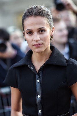 Alicia Vikander Poster 2815163