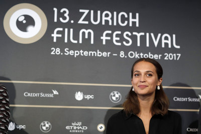 Alicia Vikander Poster 2815314