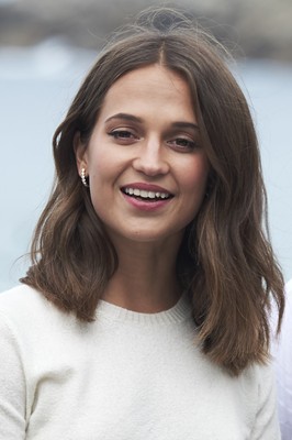 Alicia Vikander Poster 2815394