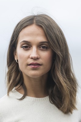 Alicia Vikander Poster 2815419