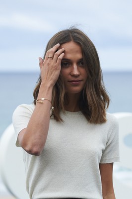 Alicia Vikander Poster 2815480