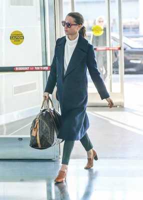 Alicia Vikander Poster 2882356