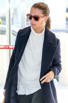 Alicia Vikander Poster 2882413