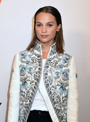 Alicia Vikander Poster 2882422
