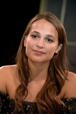Alicia Vikander Poster 2882449